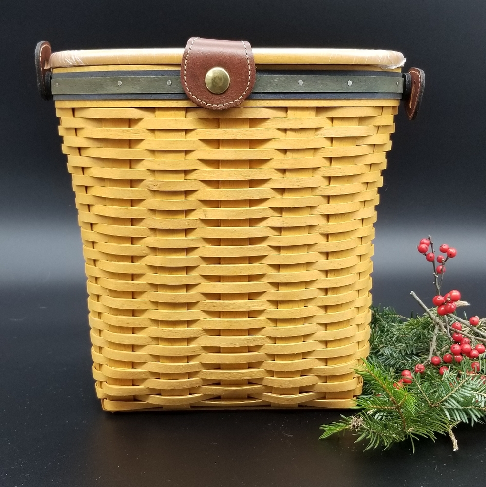Longaberger collector's club basket purse